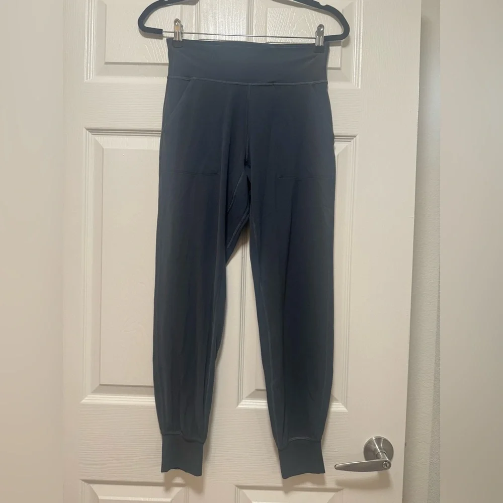lululemon athletica Onyx Grey Align High-Rise Jogger